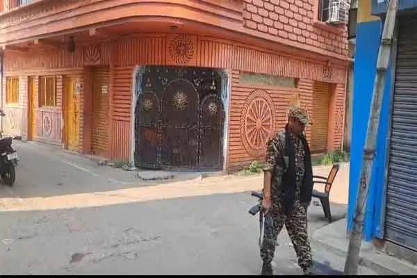 छापेमारी की तस्वीर