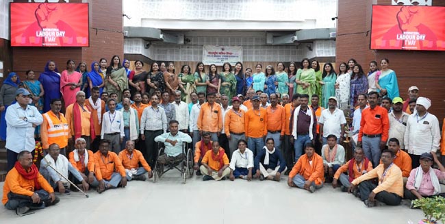 महिला संगठन व रेलकर्मी महिला संगठन व रेलकर्मी