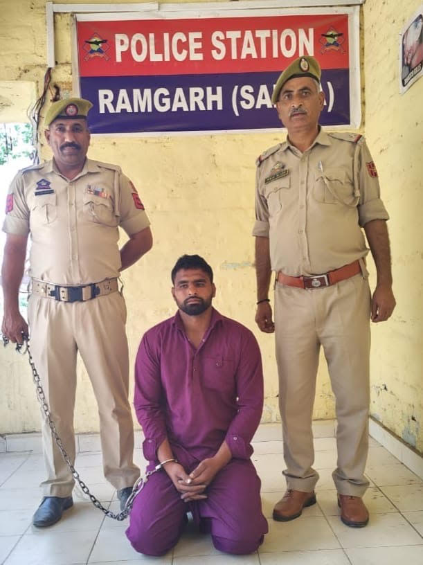 Drug smuggler arrested with 18.52 grams of chitta Drug smuggler arrested with 18.52 grams of chitta