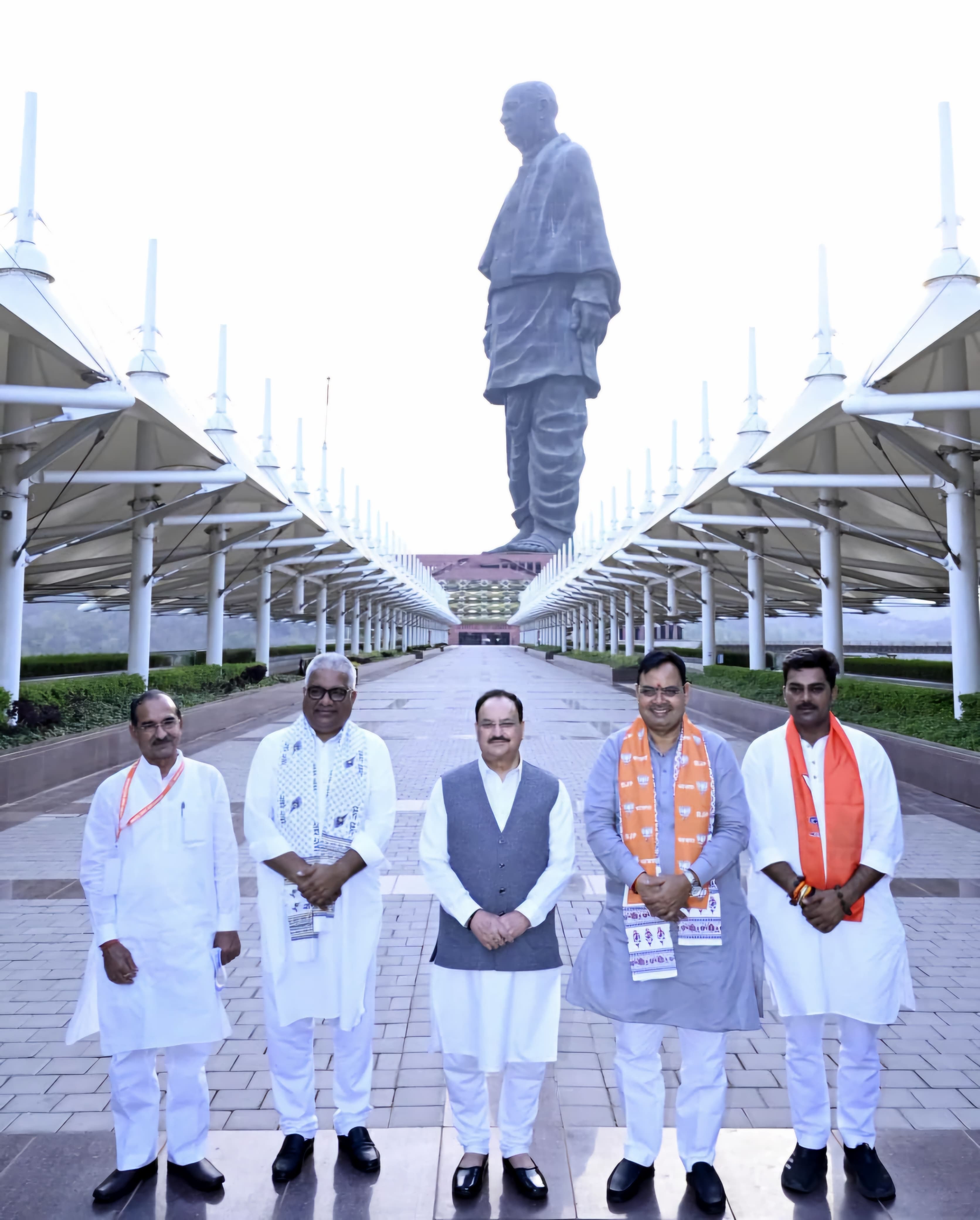 ‘स्टैच्यू ऑफ यूनिटी’ स्थल पहुंचकर लौह पुरुष सरदार वल्लभभाई पटेल को श्रद्धांजलि ‘स्टैच्यू ऑफ यूनिटी’ स्थल पहुंचकर लौह पुरुष सरदार वल्लभभाई पटेल को श्रद्धांजलि