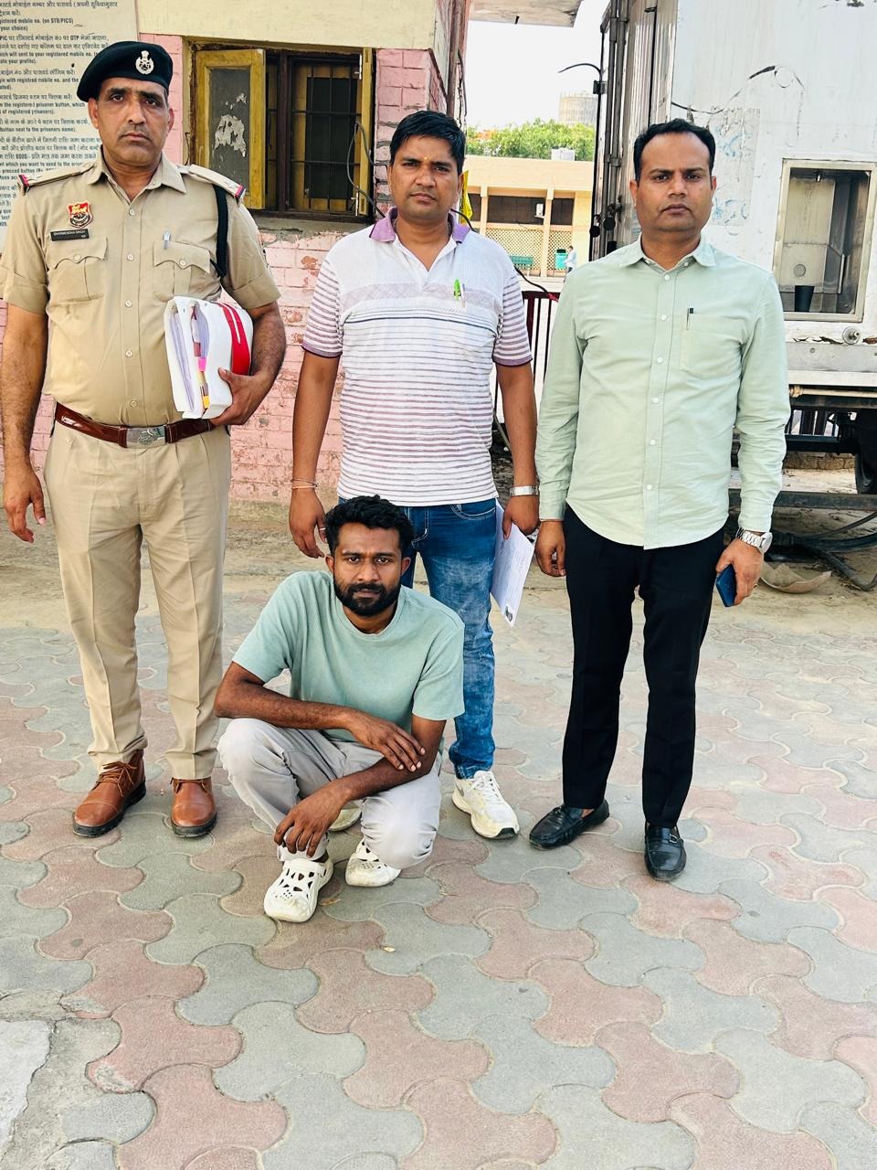 गिरफ्तार किए गए आरोपित