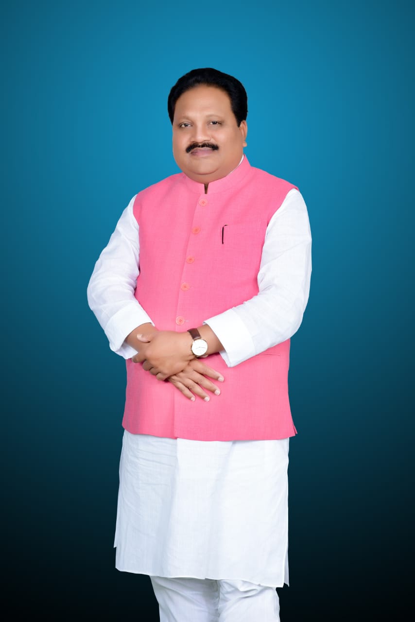 बेटियों की सुहाग उजाड़ने वालों को ऑपरेशन सिंदूर से मिला करारा जवाब- सांसद प्रदीप कुमार सिंह बेटियों की सुहाग उजाड़ने वालों को ऑपरेशन सिंदूर से मिला करारा जवाब- सांसद प्रदीप कुमार सिंह