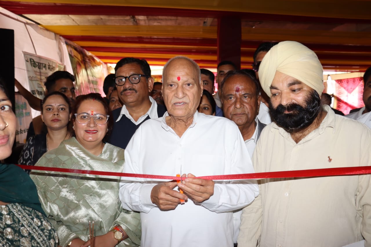 कृषि मंत्री ने की राजगढ़ में आयोजित किसान मेले की अध्यक्षता कृषि मंत्री ने की राजगढ़ में आयोजित किसान मेले की अध्यक्षता