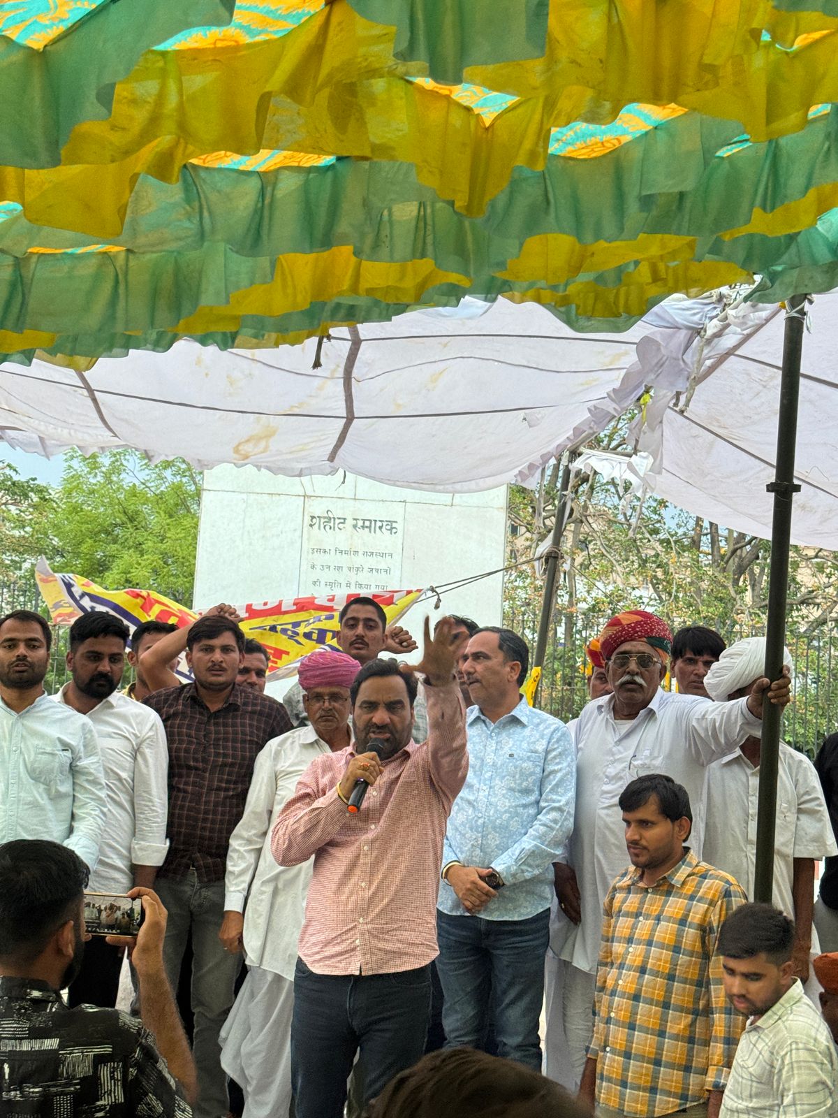 हमें देश की सेना पर गर्व:हनुमान बेनीवाल हमें देश की सेना पर गर्व:हनुमान बेनीवाल
