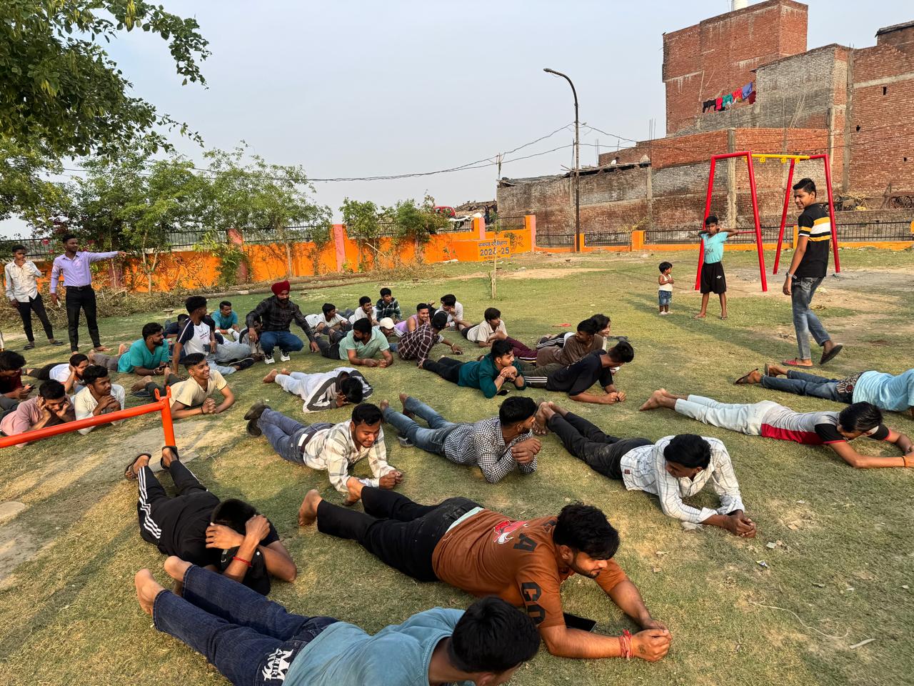 विश्व हिन्दू परिषद-बजरंग दल ने की युद्ध की मॉकड्रिल विश्व हिन्दू परिषद-बजरंग दल ने की युद्ध की मॉकड्रिल