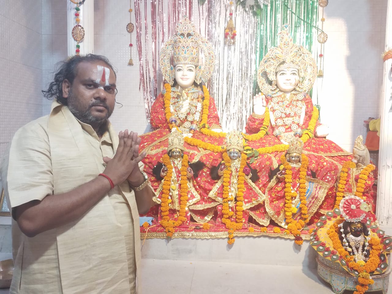 माेतिहारी मंदिर में मनाया गया रामजानकी का प्राकट्योत्सव माेतिहारी मंदिर में मनाया गया रामजानकी का प्राकट्योत्सव