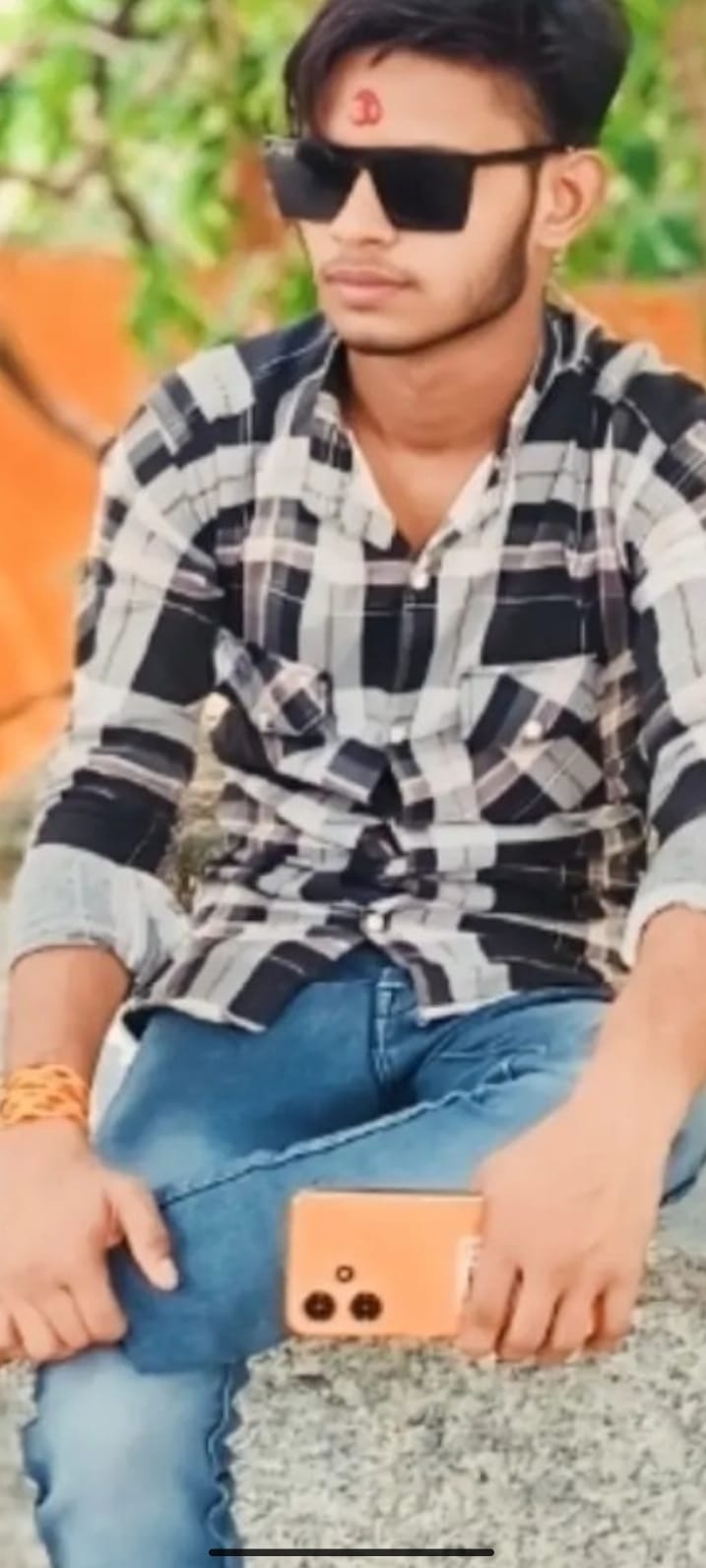मृतक आशीष की फ़ाइल फोटो मृतक आशीष की फ़ाइल फोटो