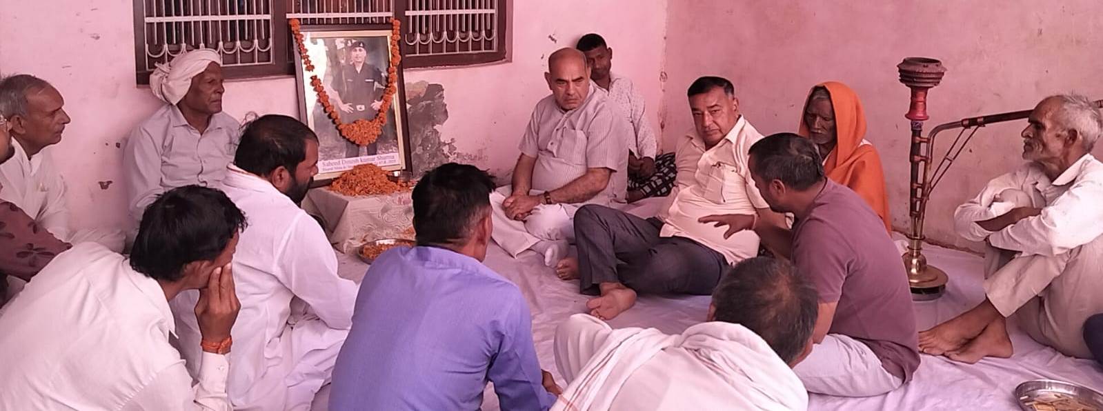 बल्लभगढ़ से विधायक एवं पूर्व मंत्री मूलचंद शर्मा ने भी गुलावद पहुंचकर शहीद को अर्पित की श्रद्धांजलि