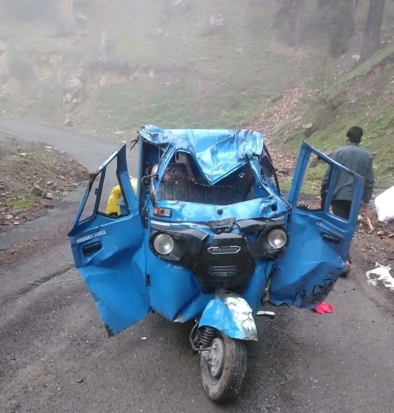 अनंतनाग के लारनू में ऑटो के दुर्घटनाग्रस्त होने से दो लोगों की मौत अनंतनाग के लारनू में ऑटो के दुर्घटनाग्रस्त होने से दो लोगों की मौत