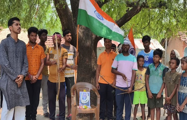 आदिवासी समुदाय की रवींद्र जयंती आदिवासी समुदाय की रवींद्र जयंती