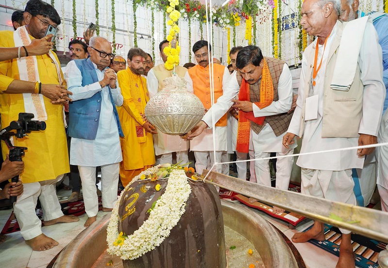 मुख्यमंत्री ने भगवान जागेश्वरनाथ का किया पूजन मुख्यमंत्री ने भगवान जागेश्वरनाथ का किया पूजन
