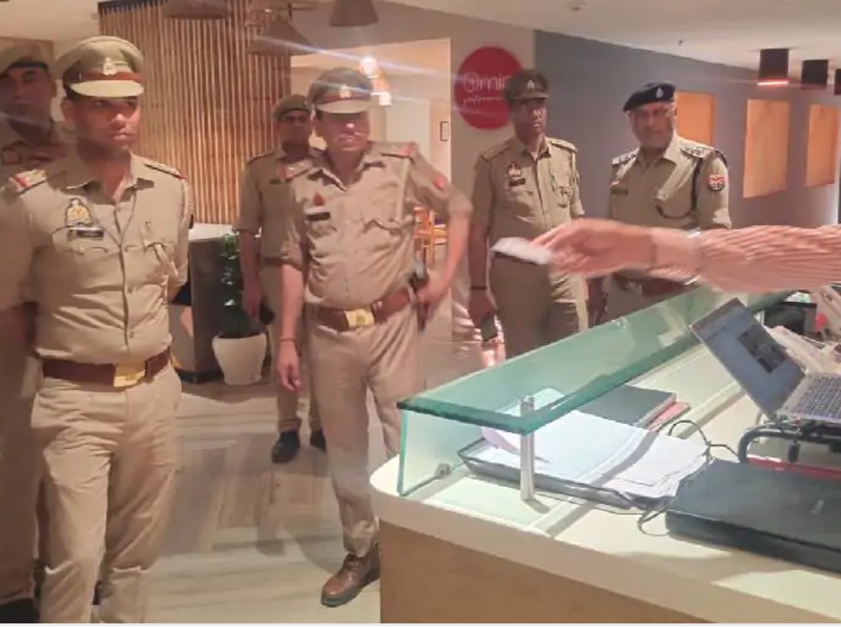 सुरक्षा में जुटी नोएडा पुलिस