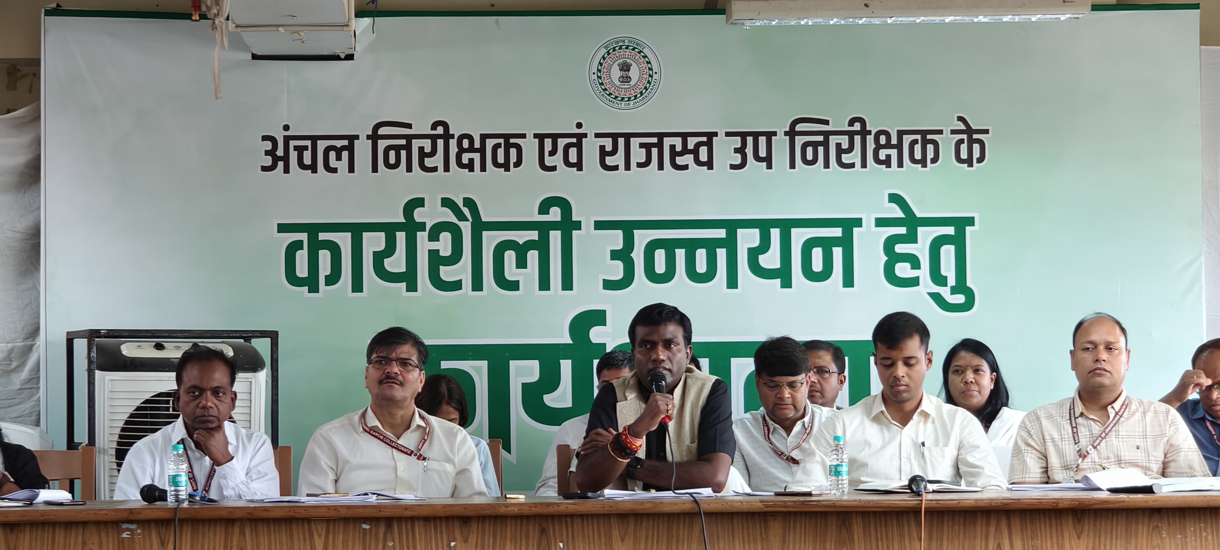 कार्यशाला की तस्वीर कार्यशाला की तस्वीर