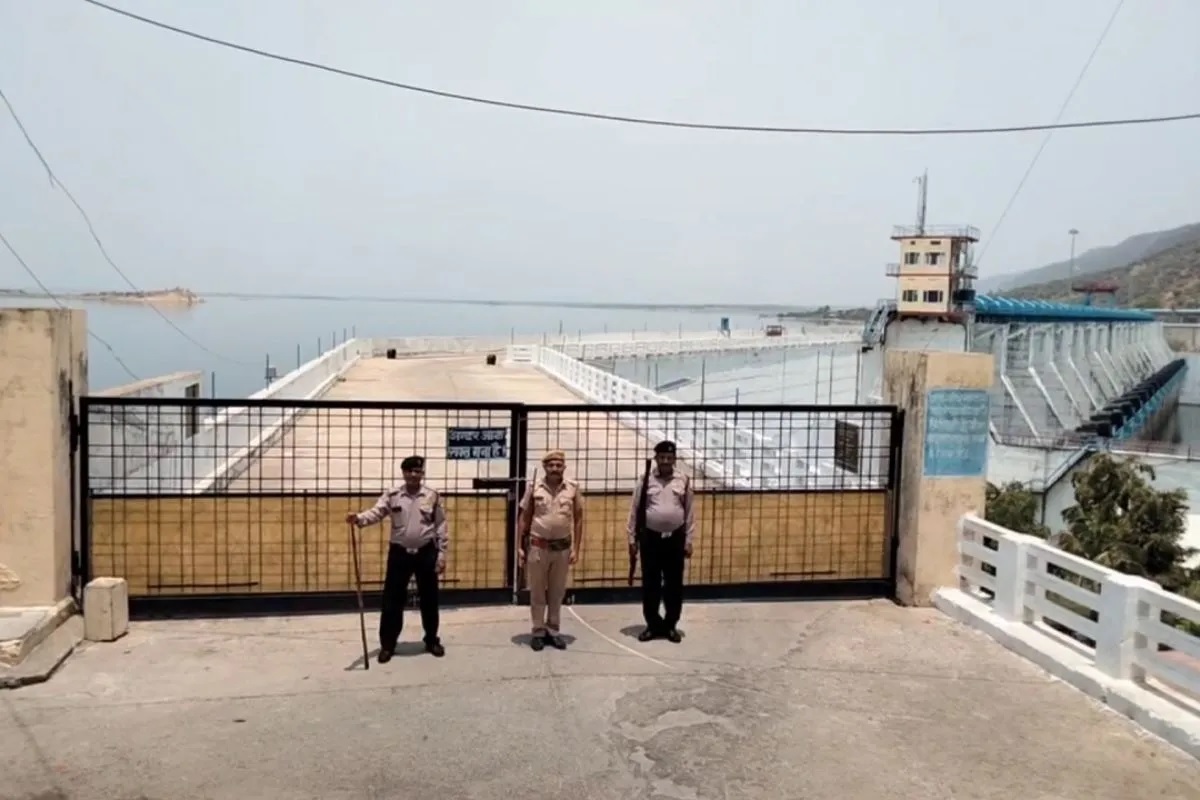 बिसलपुर बांध पर बढ़ाई गई सुरक्षा। बिसलपुर बांध पर बढ़ाई गई सुरक्षा।