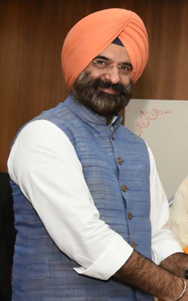 दिल्ली के पर्यावरण मंत्री मनजिंदर सिंह सिरसा (फाइल फोटो) दिल्ली के पर्यावरण मंत्री मनजिंदर सिंह सिरसा (फाइल फोटो)