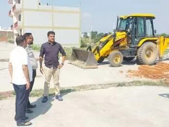 सरकारी जमीन पर किए गए कब्जे पर कार्रवाई सरकारी जमीन पर किए गए कब्जे पर कार्रवाई