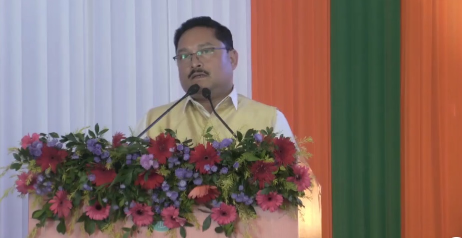 प्रदेश भाजपा मुख्यालय में आयोजित समारोह को संबोधित करते असम भाजपा के नव नियुक्त प्रदेश अध्यक्ष दिलीप सैकिया प्रदेश भाजपा मुख्यालय में आयोजित समारोह को संबोधित करते असम भाजपा के नव नियुक्त प्रदेश अध्यक्ष दिलीप सैकिया