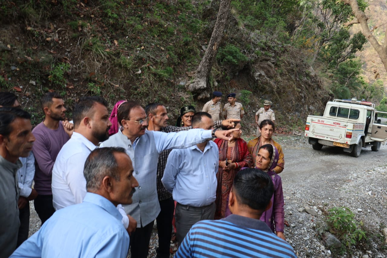शिलाई विस क्षेत्र के हर इलाके में हो रहा है समग्र विकास शिलाई विस क्षेत्र के हर इलाके में हो रहा है समग्र विकास