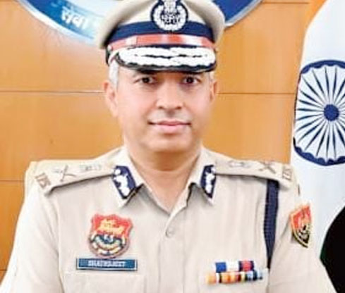 सोनीपत: हरियाणा पुलिस महानिदेशक शत्रुजीत कपूर सोनीपत: हरियाणा पुलिस महानिदेशक शत्रुजीत कपूर