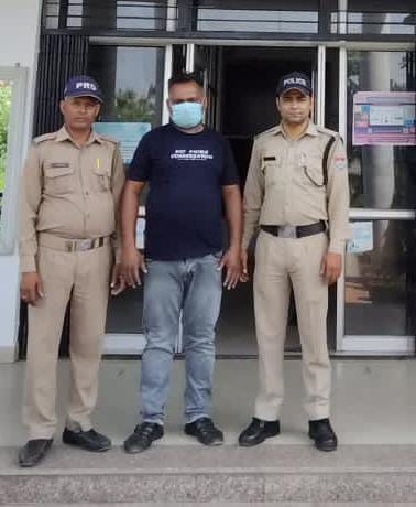 गिरफ्तार आरोपित गिरफ्तार आरोपित