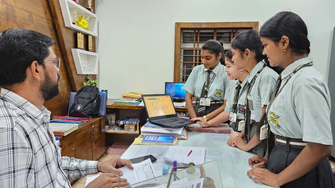 कोरबा : सेंट जेवियर्स पब्लिक स्कूल के कक्षा 12वीं की छात्रा- प्रकृति दूबे ने 94% अंक प्राप्त किये कोरबा : सेंट जेवियर्स पब्लिक स्कूल के कक्षा 12वीं की छात्रा- प्रकृति दूबे ने 94% अंक प्राप्त किये