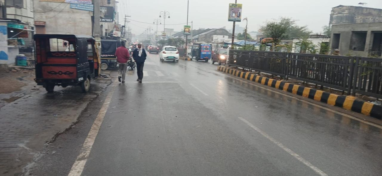 अजमेर के किशनगढ़ में शनिवार सवेरे हुई बारिश। अजमेर के किशनगढ़ में शनिवार सवेरे हुई बारिश।
