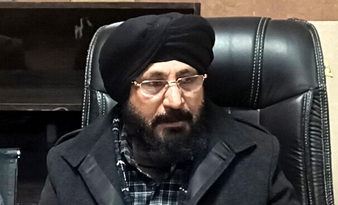 जम्मू-कश्मीर अस्पताल ने भारत-पाक संघर्ष के दौरान पद छोड़ने वाले कर्मचारियों के खिलाफ़ की कार्रवाई जम्मू-कश्मीर अस्पताल ने भारत-पाक संघर्ष के दौरान पद छोड़ने वाले कर्मचारियों के खिलाफ़ की कार्रवाई