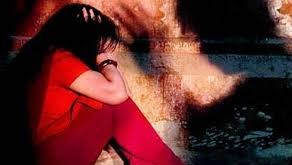 सीतापुर में तैनात यूपी पुलिस सिपाही पर दुष्कर्म के आरोप में केस दर्ज केस सीतापुर में तैनात यूपी पुलिस सिपाही पर दुष्कर्म के आरोप में केस दर्ज केस