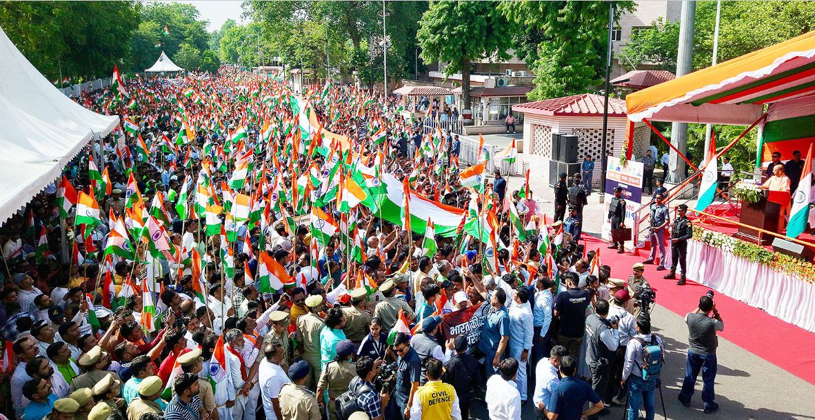 तिरंगा यात्रा तिरंगा यात्रा