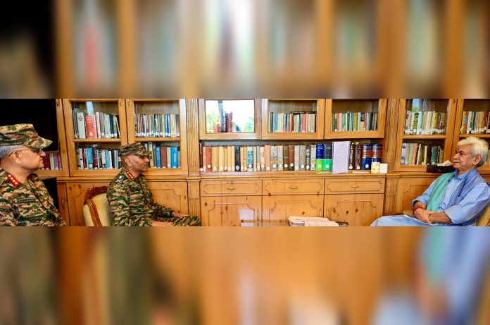 उत्तरी सेना के कमांडर ने उपराज्यपाल मनोज सिन्हा से की मुलाकात उत्तरी सेना के कमांडर ने उपराज्यपाल मनोज सिन्हा से की मुलाकात