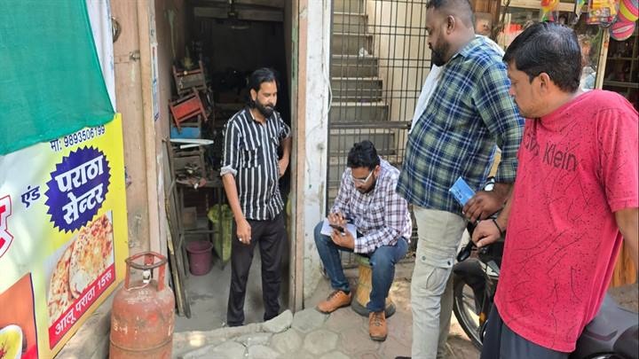 इंदौरः खाद्य विभाग की बड़ी कार्रवाई इंदौरः खाद्य विभाग की बड़ी कार्रवाई