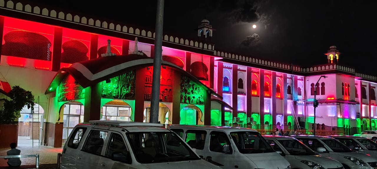 ऑपरेशन सिंदूर की विजय गाथा - रेलवे स्टेशनों पर भारतीय सेना का गौरवगान ऑपरेशन सिंदूर की विजय गाथा - रेलवे स्टेशनों पर भारतीय सेना का गौरवगान