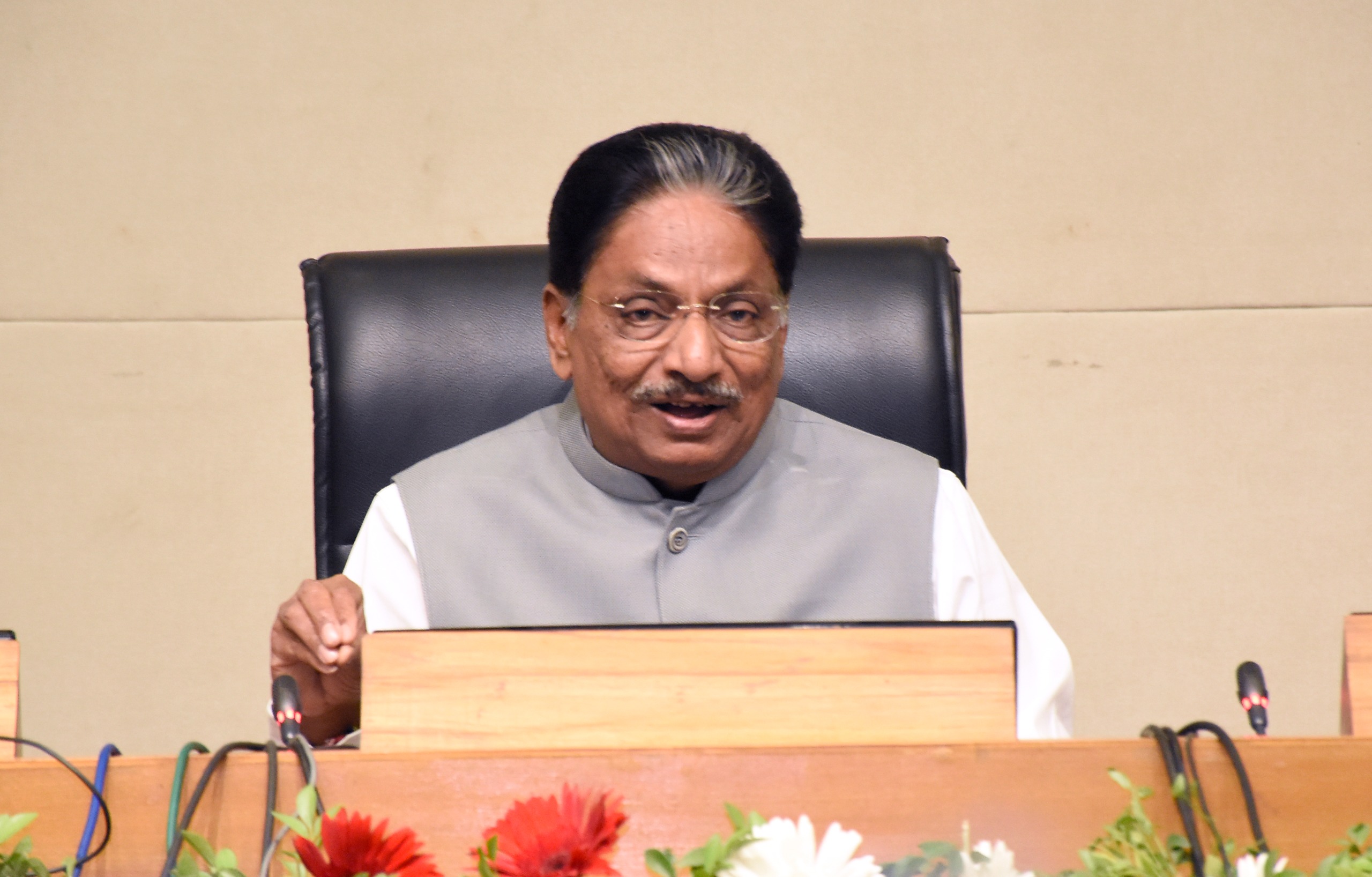 राज्य सरकार के प्रवक्ता व स्वास्थ्य मंत्री ऋषिकेश पटेल राज्य सरकार के प्रवक्ता व स्वास्थ्य मंत्री ऋषिकेश पटेल