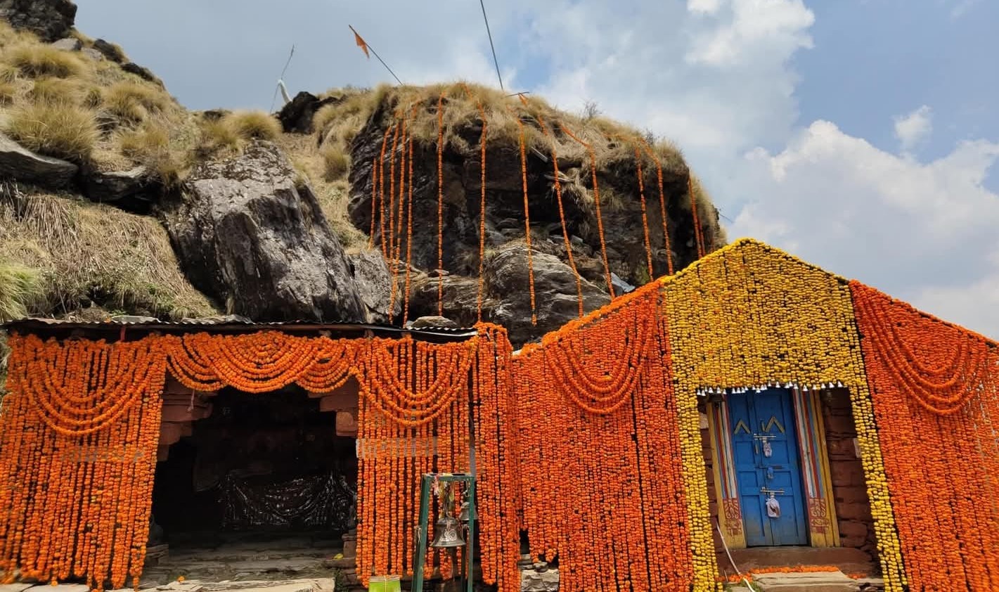 फाइल फोटो- रूद्रनाथ मंदिर। फाइल फोटो- रूद्रनाथ मंदिर।