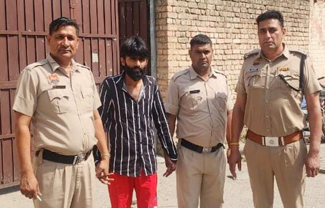 सोनीपत: अजय हत्यकांड में गिरफ्तार आरोपी विशाल सोनीपत: अजय हत्यकांड में गिरफ्तार आरोपी विशाल