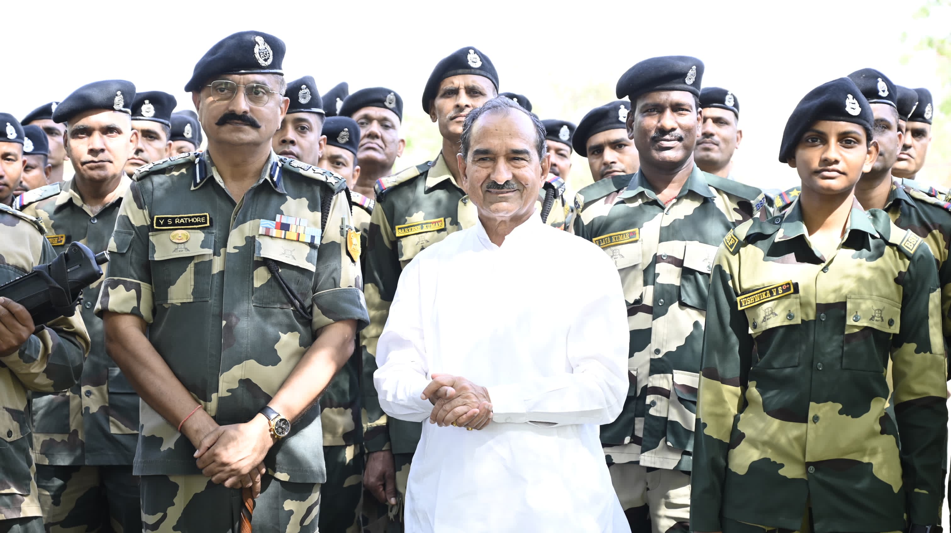 ऑपरेशन सिंदूर की सफलता पर भाजपा प्रदेश अध्यक्ष मदन राठौड़ ने बीएसएफ जवानों का हौसला बढ़ाया ऑपरेशन सिंदूर की सफलता पर भाजपा प्रदेश अध्यक्ष मदन राठौड़ ने बीएसएफ जवानों का हौसला बढ़ाया