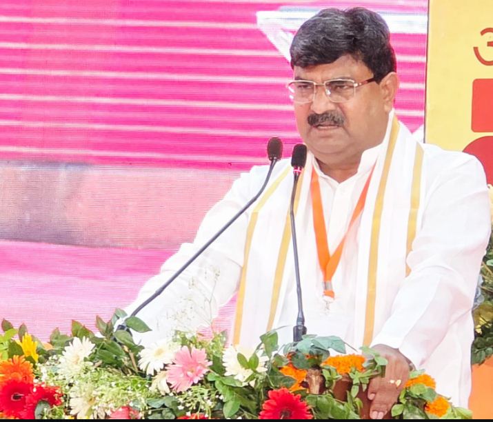 भाजपा के प्रदेश महामंत्री संगठन धर्मपाल सिंह बाेलते हुए भाजपा के प्रदेश महामंत्री संगठन धर्मपाल सिंह बाेलते हुए