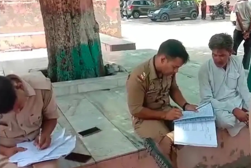 अस्पताल में मौजूद पुलिस अस्पताल में मौजूद पुलिस