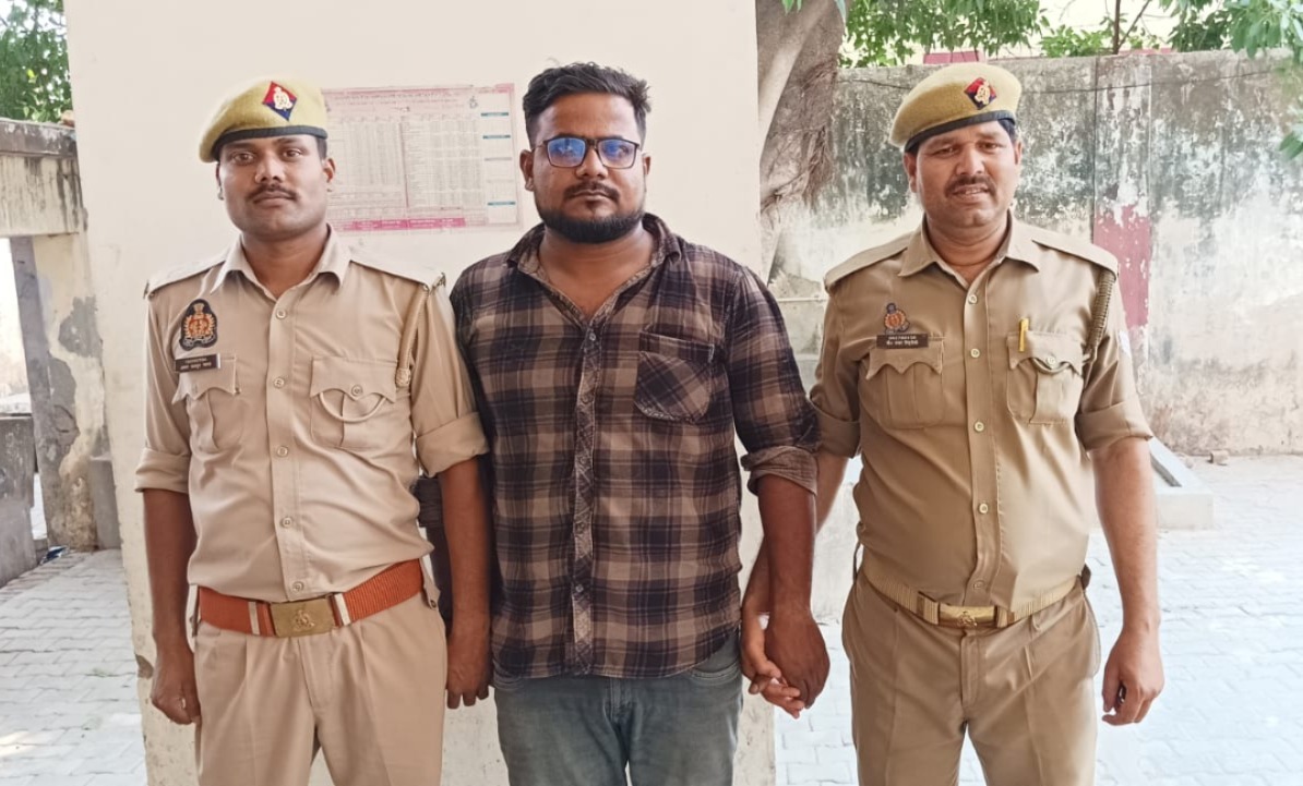 धोखाधड़ी करने वाला शख्स धोखाधड़ी करने वाला शख्स