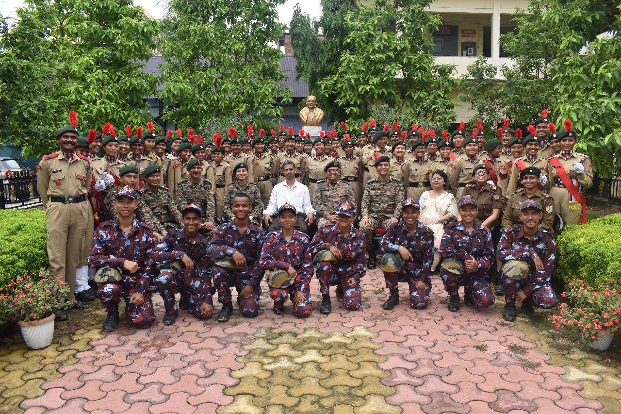 एनसीसी कैडेट्स के लिए बाधा कोर्स और राइफल सिम्युलेटर के उद्घाटन की तस्वीर। एनसीसी कैडेट्स के लिए बाधा कोर्स और राइफल सिम्युलेटर के उद्घाटन की तस्वीर।