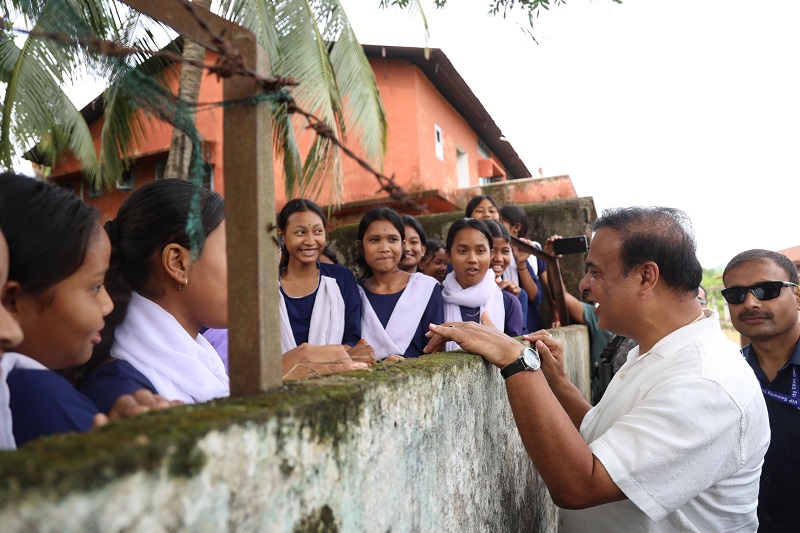 ग्वालपाड़ा मेडिकल कॉलेज निर्माणस्थल पर मुख्यमंत्री डॉ हिमंत बिस्व सरमा। ग्वालपाड़ा मेडिकल कॉलेज निर्माणस्थल पर मुख्यमंत्री डॉ हिमंत बिस्व सरमा।