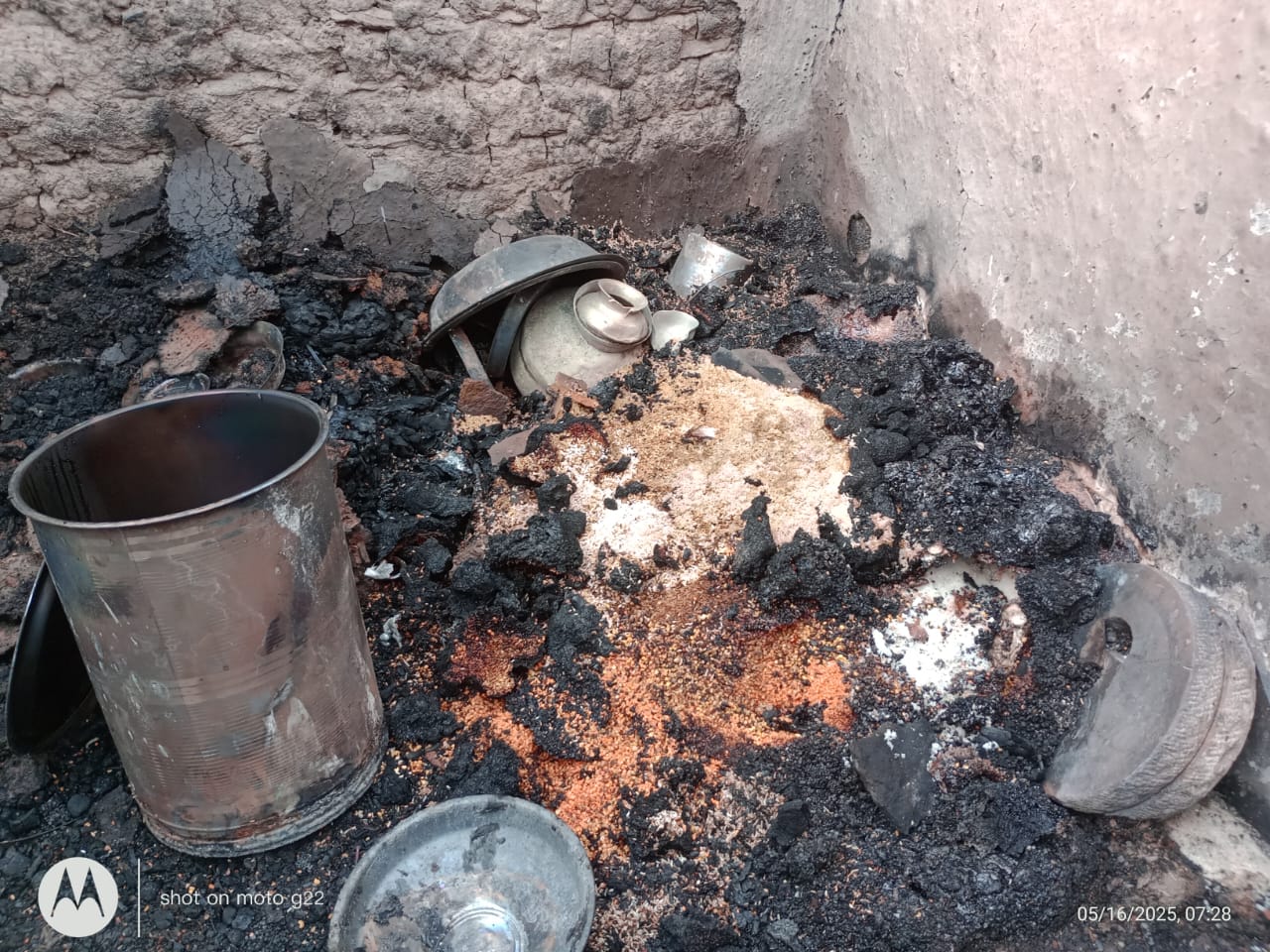Aag se jala Ghar Aag se jala Ghar