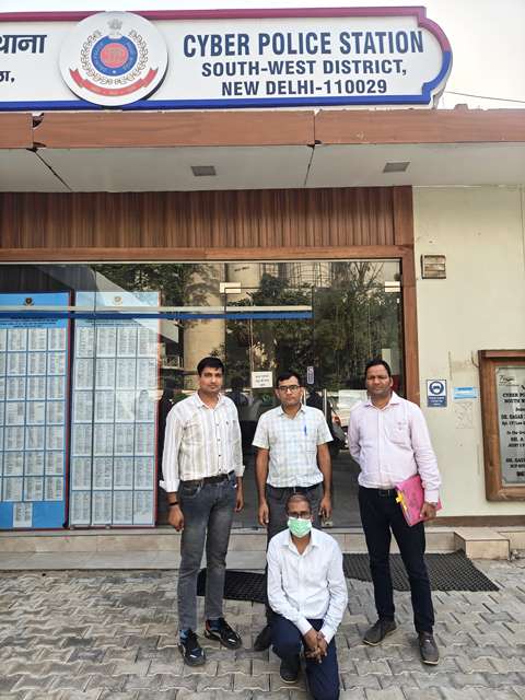 दक्षिण पश्चिम जिले की साइबर थाना पुलिस की गिरफ्त में शातिर ठग ओम प्रकाश सांवारिया दक्षिण पश्चिम जिले की साइबर थाना पुलिस की गिरफ्त में शातिर ठग ओम प्रकाश सांवारिया