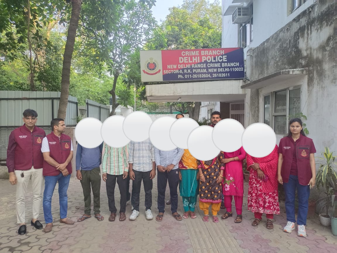 पुलिस ने 13 बांग्लादेशी पकड़े आरोपितों की फोटो पुलिस ने 13 बांग्लादेशी पकड़े आरोपितों की फोटो
