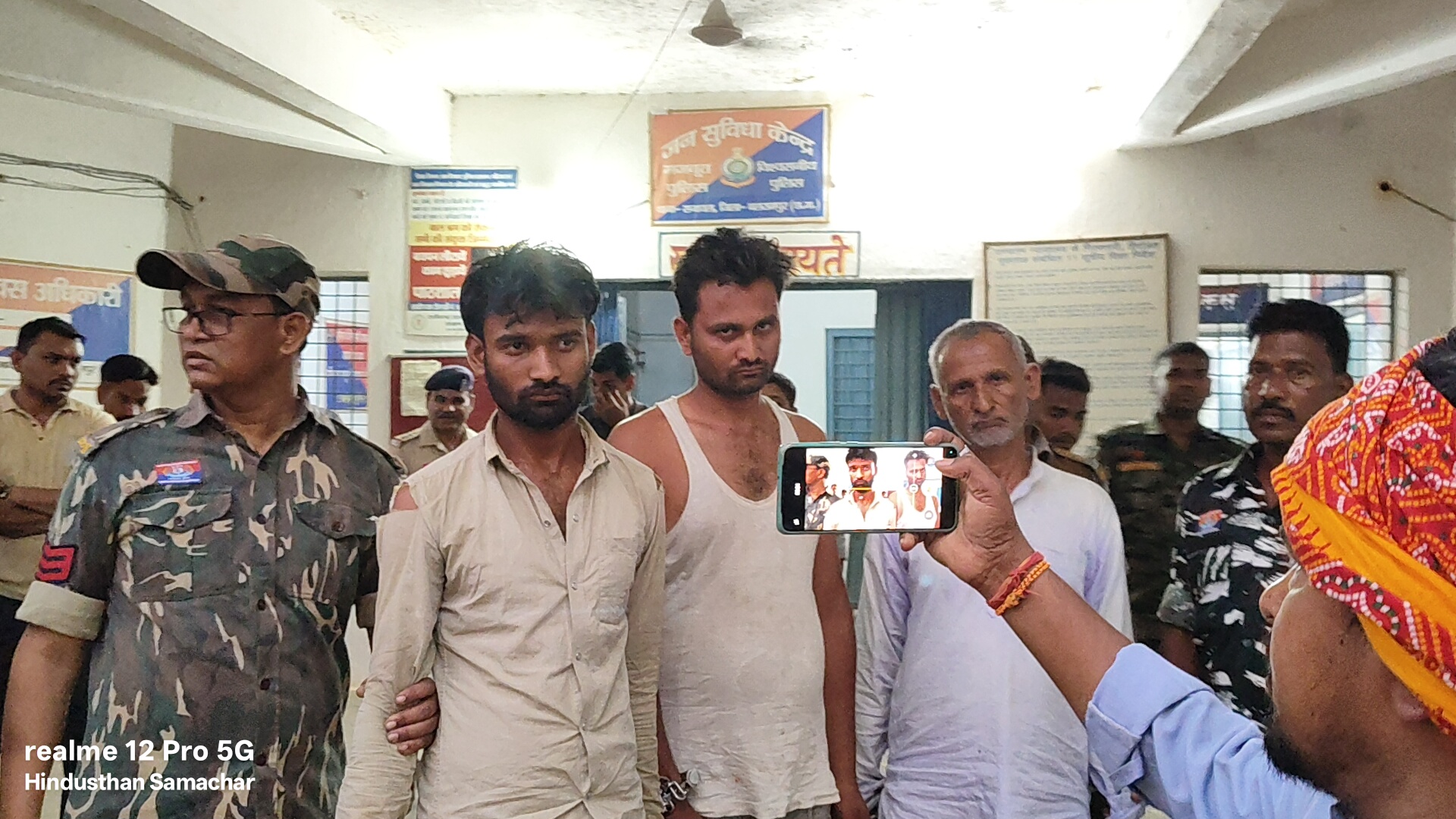 बाए तरफ मुख्य आरोपित और दाए तरफ मास्टरमाइंड। बाए तरफ मुख्य आरोपित और दाए तरफ मास्टरमाइंड।