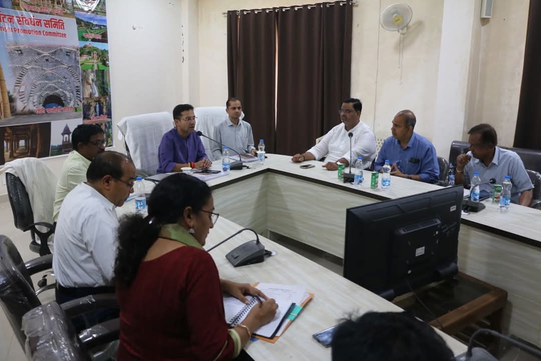 अशोकनगर: शिशुपाल गढी को संरक्षित,चंदेरी का बनेगा मास्टर प्लान अशोकनगर: शिशुपाल गढी को संरक्षित,चंदेरी का बनेगा मास्टर प्लान