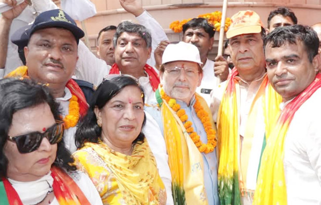सोनीपत: गेाहाना तिरंगा यात्रा में भाजपा प्रदेशाध्यक्ष मोहन लाल बड़ौली सहकारिता मंत्री डॉ. अरविंद शर्मा ने नेतृत्व करते हुए सोनीपत: गेाहाना तिरंगा यात्रा में भाजपा प्रदेशाध्यक्ष मोहन लाल बड़ौली सहकारिता मंत्री डॉ. अरविंद शर्मा ने नेतृत्व करते हुए