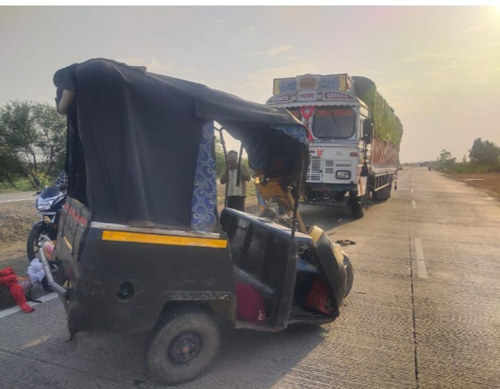 बच्ची की मौत,परिवार के चार लोग घायल बच्ची की मौत,परिवार के चार लोग घायल