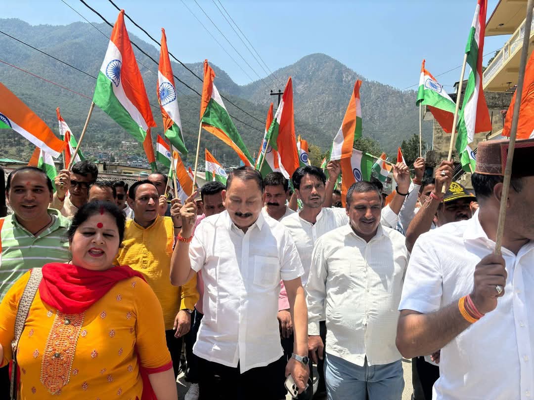 जिला मुख्यालय उत्तरकाशी में भाजपाई ऑपरेशन सिंदूर की सफलता पर तिरंगा यात्रा निकलते हुए जिला मुख्यालय उत्तरकाशी में भाजपाई ऑपरेशन सिंदूर की सफलता पर तिरंगा यात्रा निकलते हुए