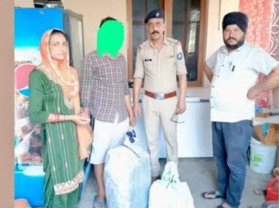फ़ास्ट फ़ूड की दूकान से चल रहा था अवैध नशे का धंधा फ़ास्ट फ़ूड की दूकान से चल रहा था अवैध नशे का धंधा